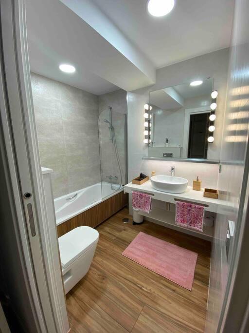 Apartamento A 100Metros De La Playa De San Lorenzo Gijón Dış mekan fotoğraf