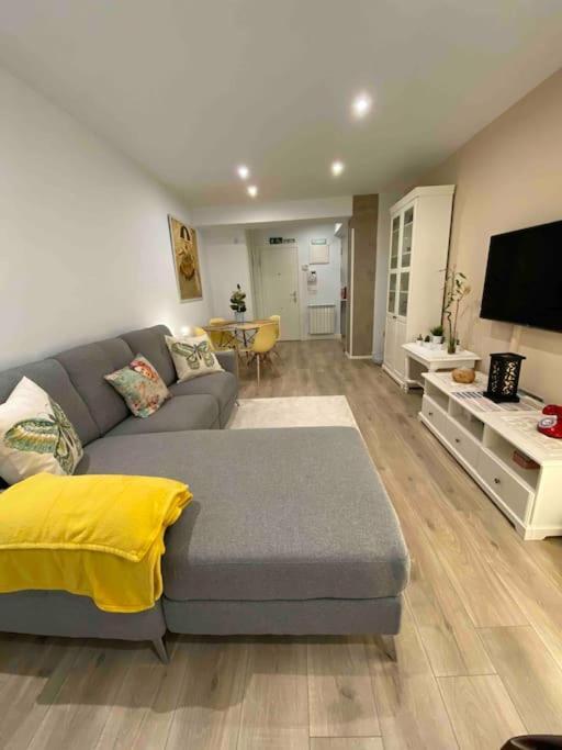 Apartamento A 100Metros De La Playa De San Lorenzo Gijón Dış mekan fotoğraf