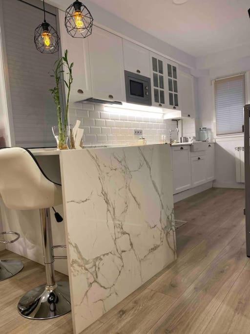 Apartamento A 100Metros De La Playa De San Lorenzo Gijón Dış mekan fotoğraf